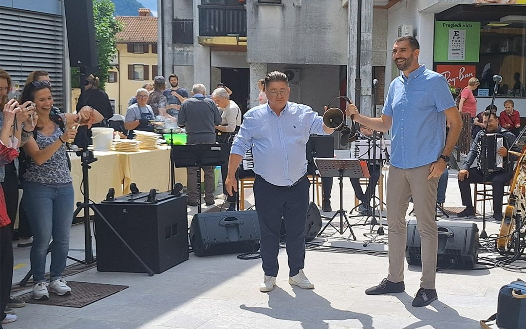 EKOPRAZNIK oživil novo pokrito tržnico v Tolminu